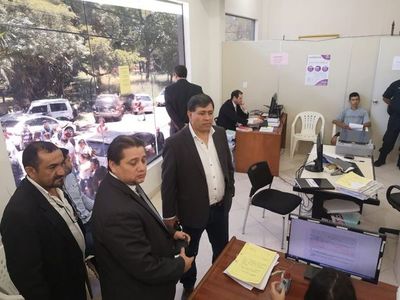 Libertad ambulatoria para intendente de Lambaré y su exadministrador