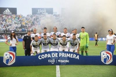 Olimpia prolonga su reinado y celebra el tetracampeonato