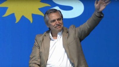 Fernández promete ordenar la economía argentina y detener su "caída libre"