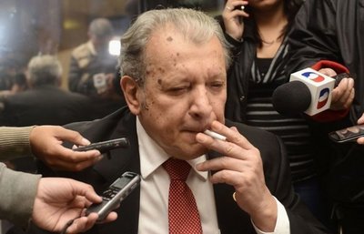 Galaverna recuerda a obispo que la corrupción es “como el tango: se baila de a dos"