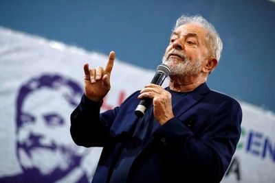 Lula volverá a la calle a partir de enero para hacer oposición a Bolsonaro