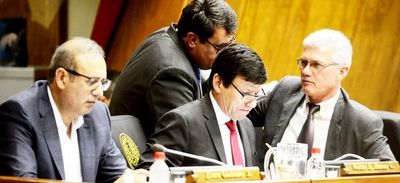 Postergan a marzo ley de control de dinero en clubes