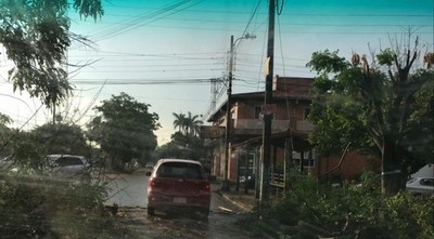 Una más de la Ande: responsabiliza a fuertes vientos la falta de luz de varias zonas