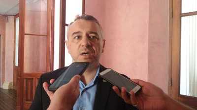 “No es entregar la soberanía por trabajar con autoridades del extranjero”