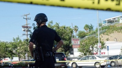 Policía de EE.UU. podría pasar 3 años en prisión por tocar los senos de una mujer muerta