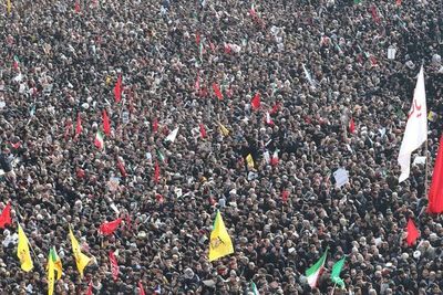 Marea humana en Teherán para rendir homenaje al general Soleimani