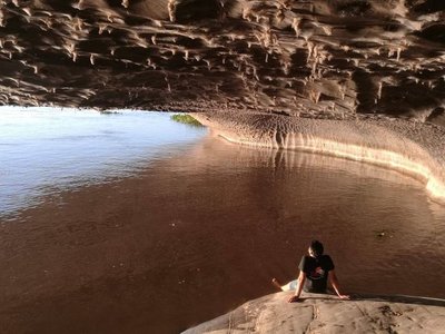 Periodista promociona el turismo interno y es suceso en las redes