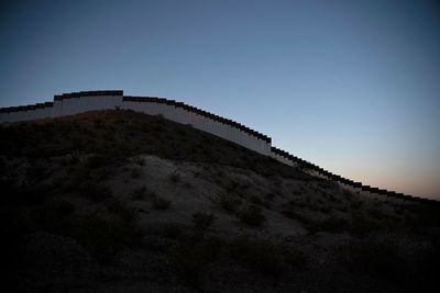 Justicia de EE.UU. autoriza a Trump a usar US$ 3.600 millones para muro fronterizo