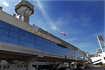 DINAC anuncia que potenciará sistema de climatización central del aeropuerto