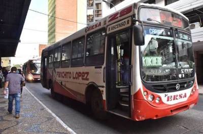 Por contrato no puede reducir circulación de buses, aseguran