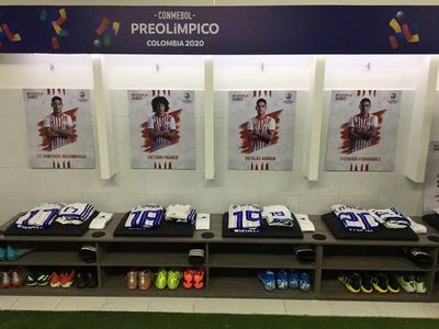 El once de la Albirrojita para el debut