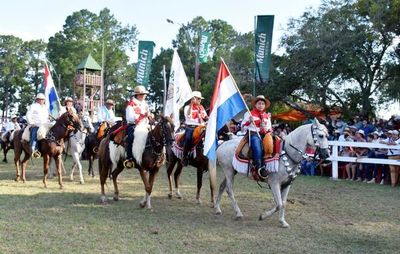 Brillante fiesta de la tradición laureleña