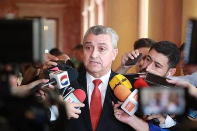 El bolígrafo que tumbó a viceministro: Villamayor aplaude actitud de Volpe por presentar renuncia