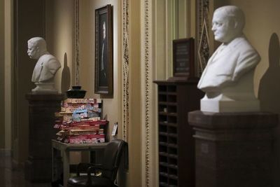 EE.UU: Senado aprueba de madrugada las reglas para el juicio contra Trump