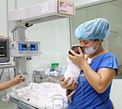 Los Ángeles ya cuenta con terapia intensiva abierta para padres y familiares