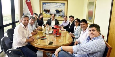 Añetete pone excusas para no definir financiamiento y DD.JJ.