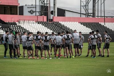 El ingreso de los olimpistas a Tuyucuá