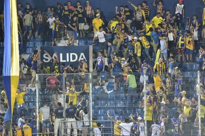 Suspenden a todas las barras del Sportivo Luqueño