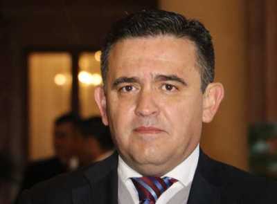 Petta: “Va a ser histórico que las clases inicien con la entrega del 100% de los kits escolares”