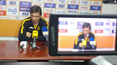 “Tengo pocos jugadores y tengo miedo de que se lesionen”