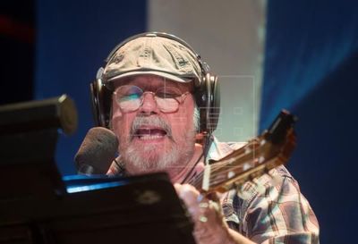 Silvio Rodríguez acusa a Orishas de “parasitismo” por adaptar su tema Ojalá