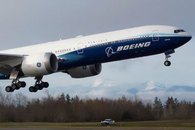 Exitoso vuelo de estreno del nuevo Boeing 777X