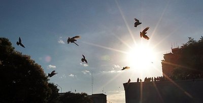 Anuncian una jornada extremadamente calurosa y con chaparrones