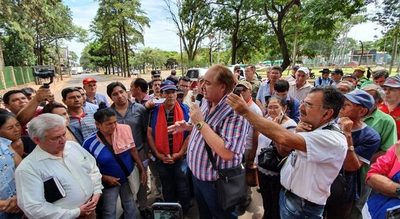 Gobernador se compromete en acompañar el pedido de los adultos mayores