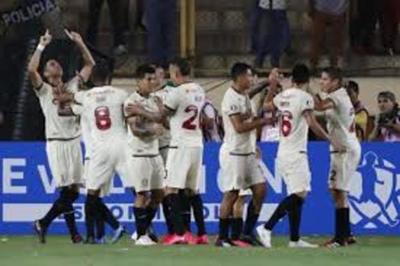 1-0. Universitario supera a Carabobo sin sufrir y se medirá al Cerro Porteño