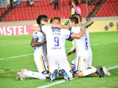 Puerto Ordaz se tiñó de “Azul y Oro”