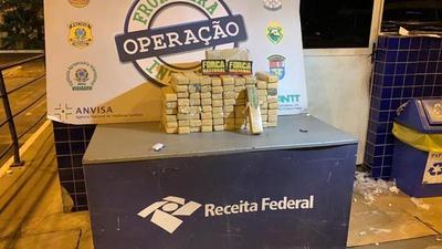 Requisan 61 kilos de marihuana en el Puente de la Amistad