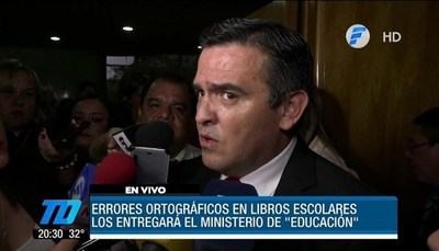 Memes por errores ortográficos en libros del MEC
