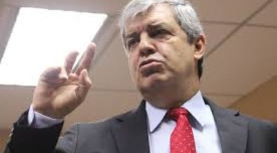 Riera dice Abdo culminará su gobierno gateando y que está rodeado de inútiles