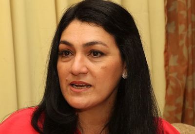 Según exviceministra, Petta debió reunirse con su equipo para dar mejor respuesta a errores