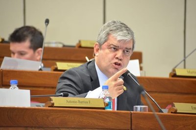 Riera no cree que postulantes a ministros de la CSJ hayan copiado en el examen