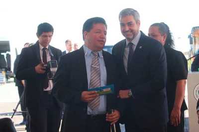 Personas con discapacidad visual acceden al servicio de billetaje electrónico