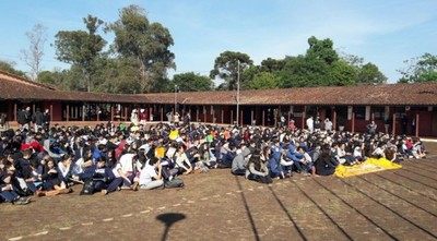 Confeccionistas se levantan ante competencia desleal desde escuelas de Ciudad del Este