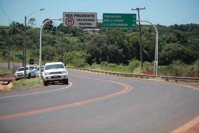Inician trabajos de apertura de picada entre los Hitos 5 "Cnel. Cabrera " y 10 "12 de Junio"