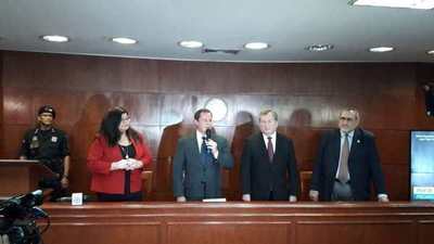 Martínez Simón nuevo presidente de la Corte, se “inaugura” con dos “bombas” a ser desactivadas