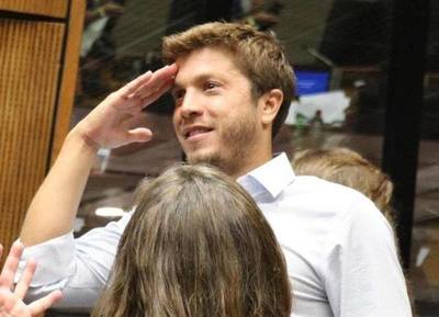 Diputado Rejala denuncia presiones