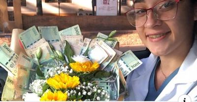 Recibió un ramo con G. 1.500.000 en billetes por el Día de los Enamorados