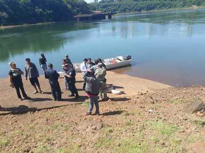 Hallan cuerpo de un hombre en las aguas del río Paraná