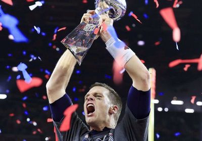 Tom Brady anuncia que deja a los Patriots