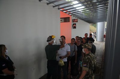 Viajero que ingrese al país debe estar aislado por 14 días