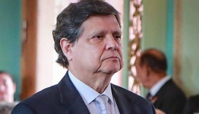 Con memes y "leyendas", ciudadanía enaltece a "Ministro del Interior"