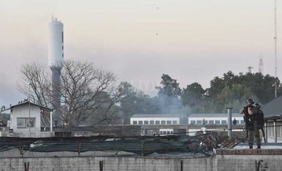 Cinco presos muertos en Argentina durante motines en reclamo de medidas contra COVID-19