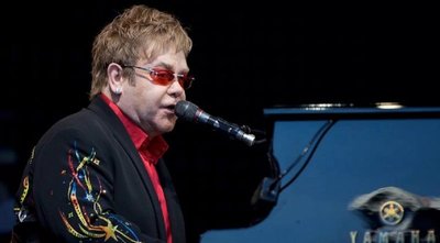 Elton John encabezará concierto benéfico desde casa