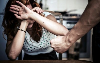 Reportan cerca 1000 casos de violencia doméstica