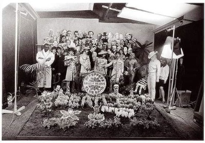 Conmemoran sesión fotográfica de la llamativa portada del disco de The Beatles