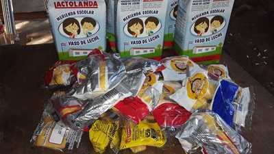 114.070 alumnos reciben kits de alimentos